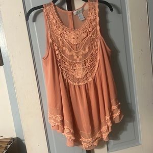 Peach sleeveless top, excellent condition. Smoke free home